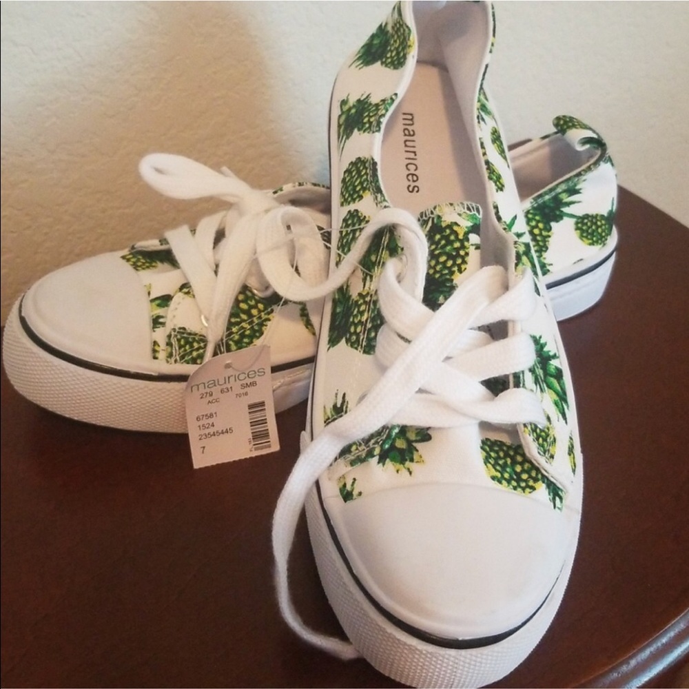ON HOLD-BOGO 50% off!Super cute pineapple sneakers